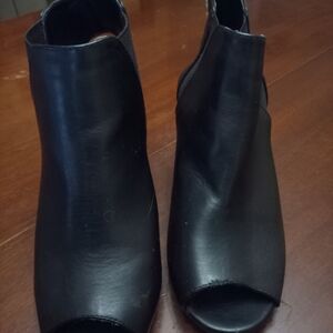 Denver Hayes Black Peep-Toe Ankle Booties